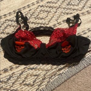 SHEIN Red and Black Lace Bra with Underwire and Adjustable Straps
